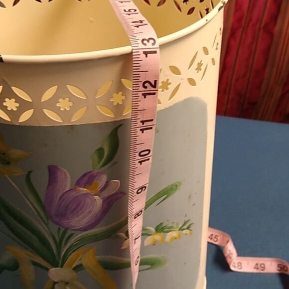 Floral Painted Toleware? Metal Waste Bin Decorative cut outs upper edge - Picture 6 of 13